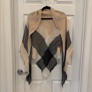 Nordstrom Black and Cream Women's Poncho